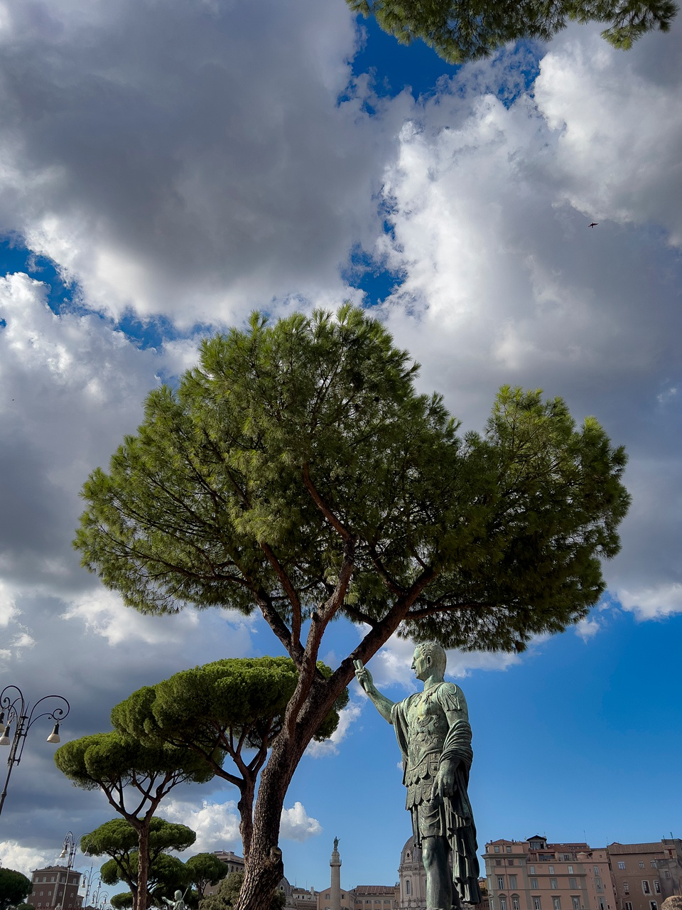 Destiantion wedding photographer,Rome portrait photographer,Rome Pre wedding photoshoot Vatican Portraits,Rome wedding photographer