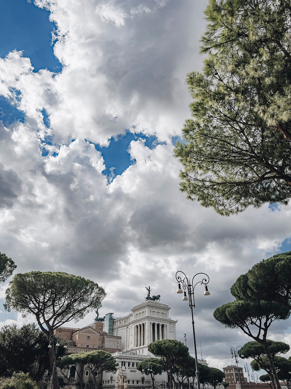 Destiantion wedding photographer,Rome portrait photographer,Rome Pre wedding photoshoot Vatican Portraits,Rome wedding photographer