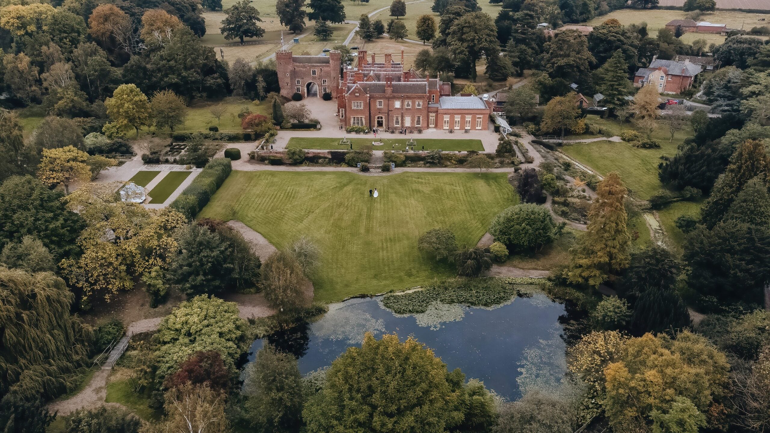 country wedding,Hodosck priory wedding photographer,wedding drone photography