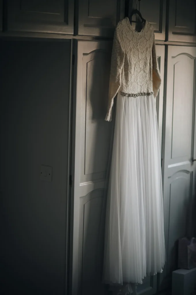 BAWTRY HALL WEDDING PHOTOGRAPHER BRIDAL PREPARTATIONS