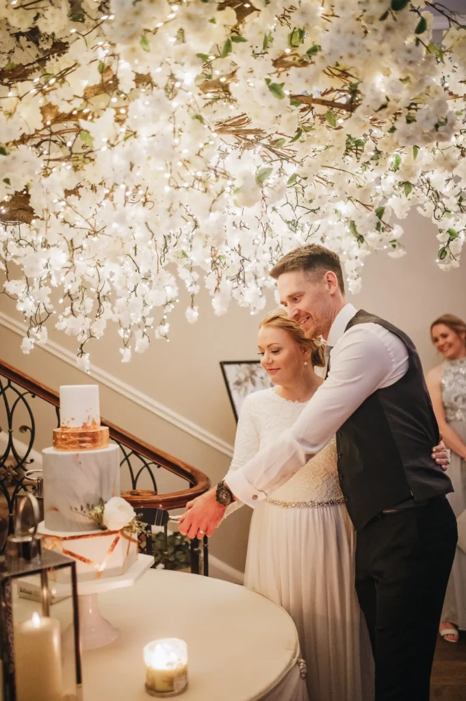 BAWTRY HALL WEDDING PHOTOGRAPHER CAKE CUT AND FORST dance