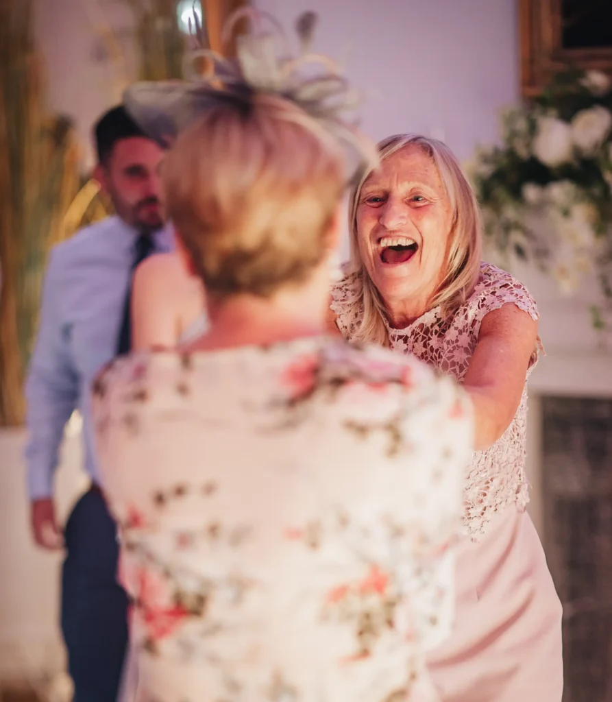 BAWTRY HALL WEDDING PHOTOGRAPHER CAKE CUT AND FORST dance