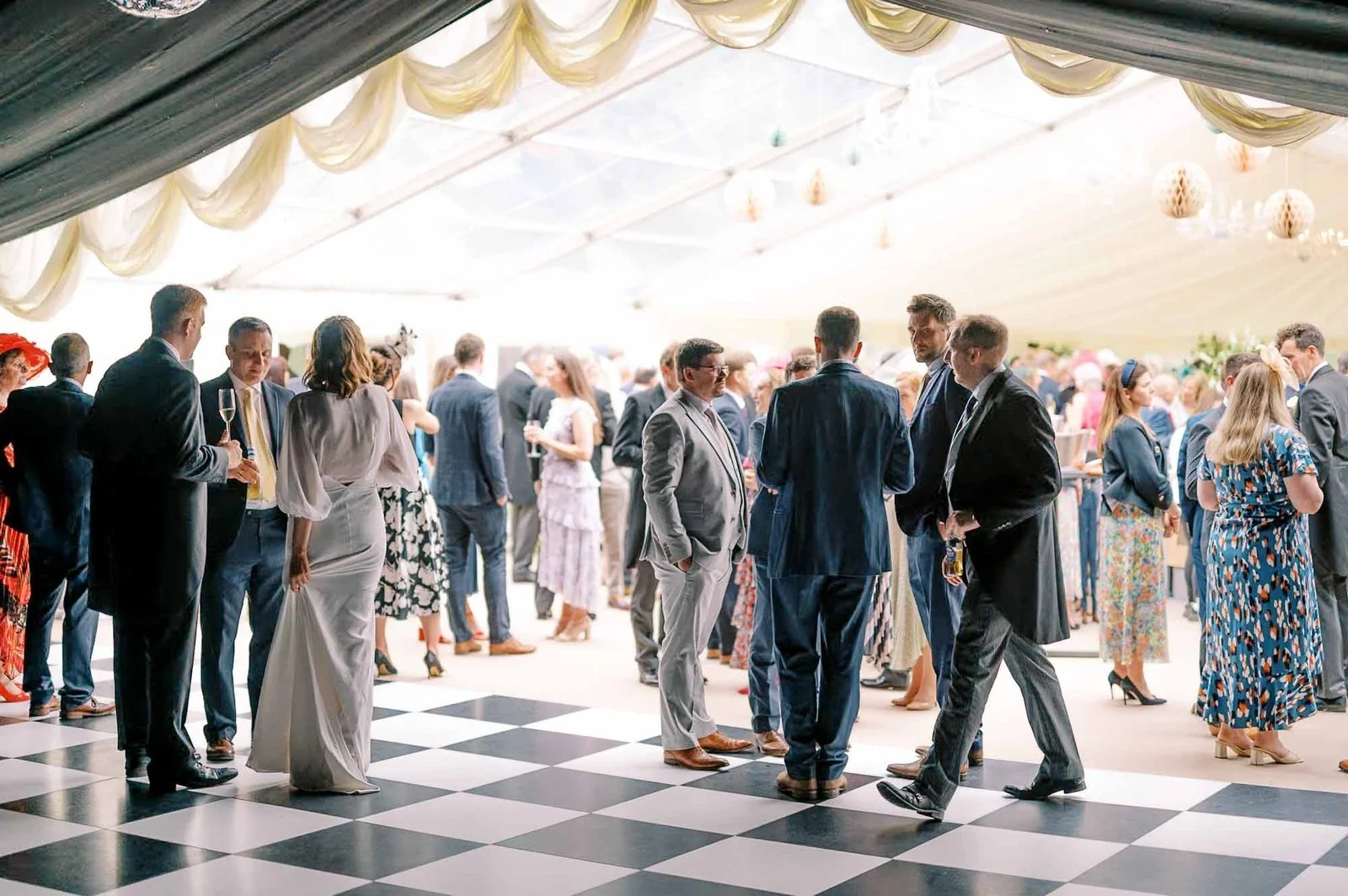 The Ultimate Marquee & Garden Wedding Guide for a Relaxed Day